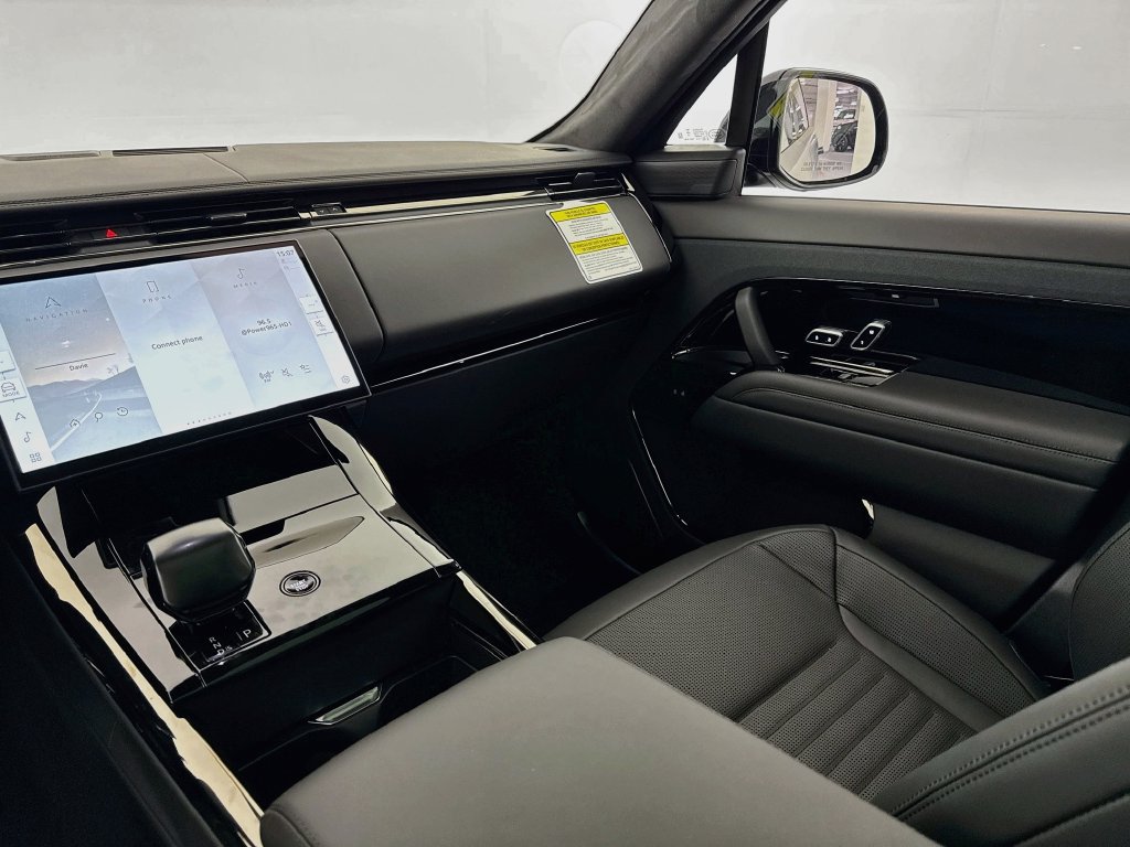 New 2027 Land Rover Range Rover Sport SV AWD/4WD image 24
