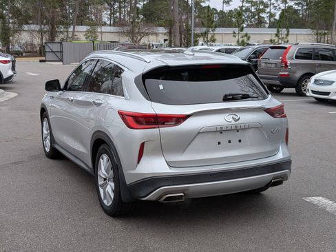Used 2019 INFINITI QX50 Essential w/ Premium Heat Package image 5