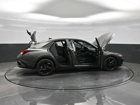 New 2026 Hyundai Elantra Sport FWD image 44
