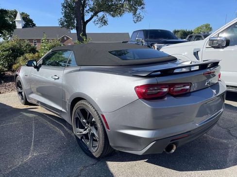 Used 2022 Chevrolet Camaro LT RWD image 4