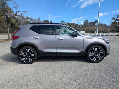 New 2026 Volvo XC40 B5 Ultra w/ Protection Package Premier image 7