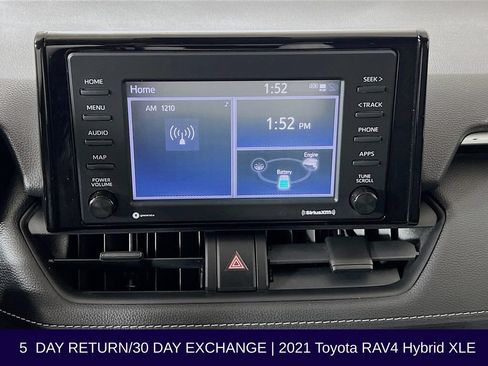 Used 2021 Toyota RAV4 XLE AWD/4WD image 17