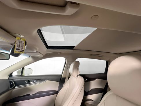 Used 2018 Lincoln MKX Reserve w/ Lincoln MKX Climate Package image 22