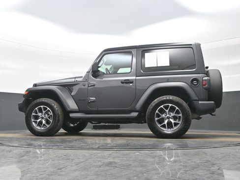 Used 2024 Jeep Wrangler Sport S image 24