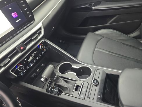 Used 2023 Kia K5 GT-Line image 24