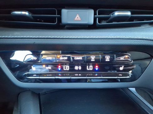 Used 2022 Buick Envision Essence w/ Technology Package I image 22