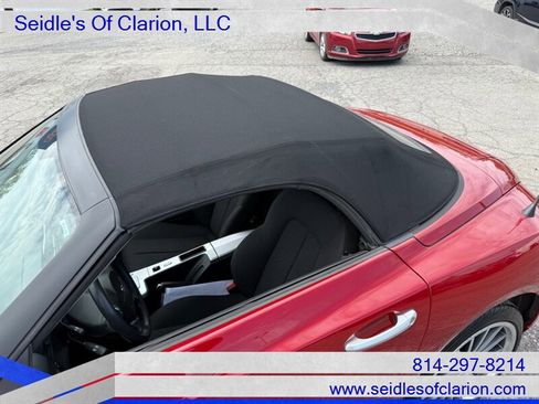 Used 2007 Chrysler Crossfire Convertible w/ Special Edition Group RWD image 22