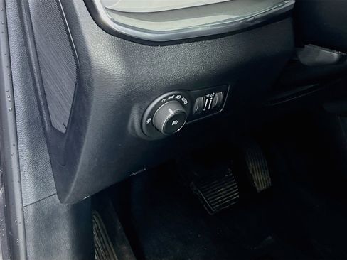 Used 2024 Jeep Compass Limited AWD/4WD image 10