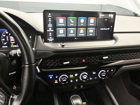 Used 2023 Honda Accord Touring image 26
