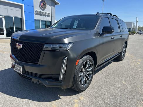 Used 2022 Cadillac Escalade ESV Sport w/ Touring Package AWD/4WD image 2