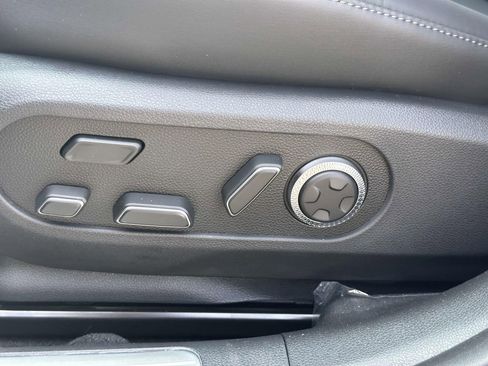 New 2025 Genesis GV60 Advanced AWD/4WD image 26