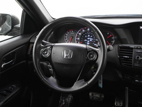 Used 2016 Honda Accord Sport image 14