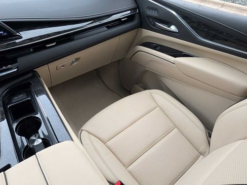 Used 2024 Cadillac Escalade Premium Luxury w/ LPO, Floor Liner Package AWD/4WD image 11
