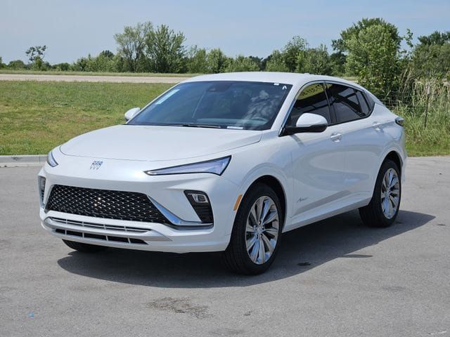 New 2026 Buick Envista Avenir FWD image 2