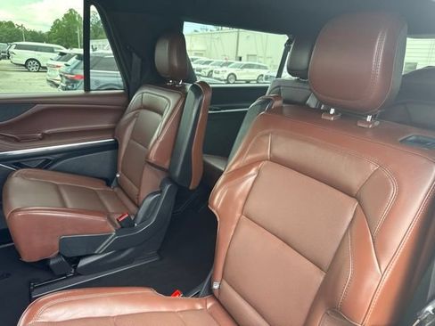 Used 2025 Lincoln Navigator L Reserve AWD/4WD image 20
