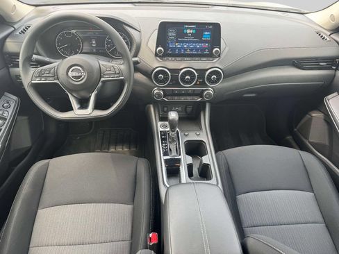 Used 2024 Nissan Sentra SV FWD image 12