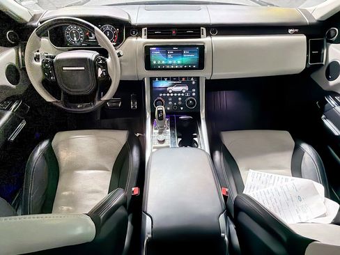 Used 2022 Land Rover Range Rover Sport SVR image 12