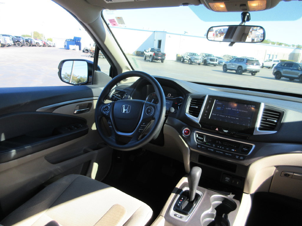 Used 2017 Honda Pilot EX image 23