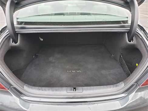 Used 2022 Genesis G70 2.0T image 27