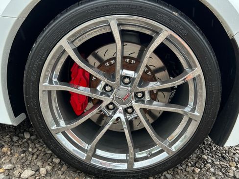 Used 2019 Chevrolet Corvette Grand Sport RWD image 15