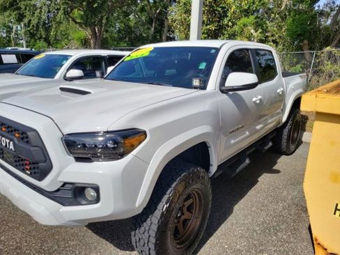 Used 2021 Toyota Tacoma TRD Sport image 7