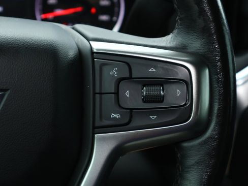 Used 2021 Chevrolet Silverado 1500 LT Trail Boss w/ LPO, Dark Essentials Package AWD/4WD image 15