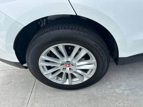 Used 2019 Jaguar F-PACE Prestige AWD/4WD image 8