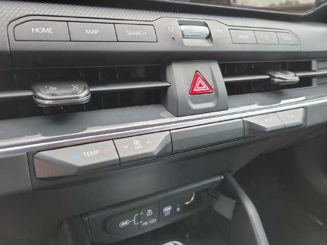 New 2026 Kia K4 GT-Line w/ GT-Line Premium Package FWD image 23