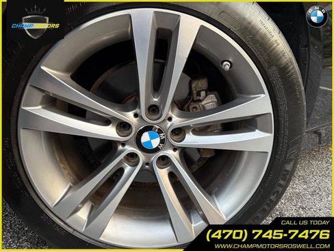 Used 2017 BMW 330i Sedan w/ Premium Package image 3