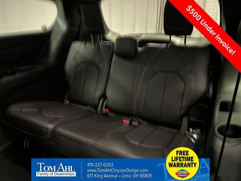 New 2026 Chrysler Pacifica Select image 21