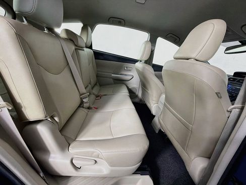 Used 2012 Toyota Prius V Five FWD image 27