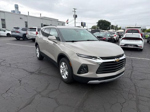Used 2021 Chevrolet Blazer LT FWD image 4