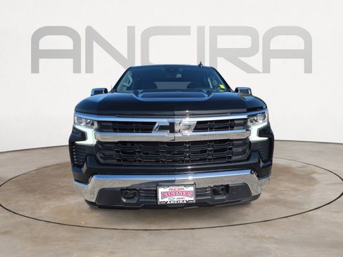 Used 2023 Chevrolet Silverado 1500 LT w/ Protection Package AWD/4WD image 4