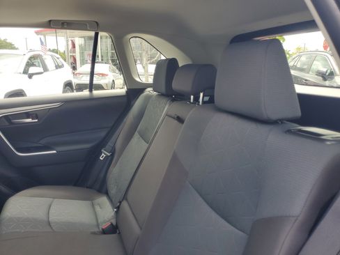 Certified 2025 Toyota RAV4 XLE w/ Convenience Package FWD image 14
