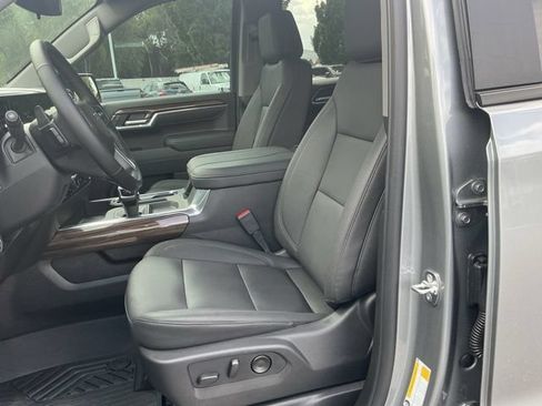 Used 2026 Chevrolet Silverado 1500 LT Trail Boss w/ LT Trail Boss Premium Package AWD/4WD image 12