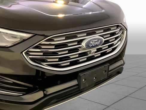 Used 2022 Ford Edge Titanium w/ Equipment Group 301A AWD/4WD image 32