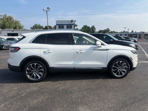 Used 2022 Lincoln Nautilus Reserve w/ Equipment Group 201A AWD/4WD image 8