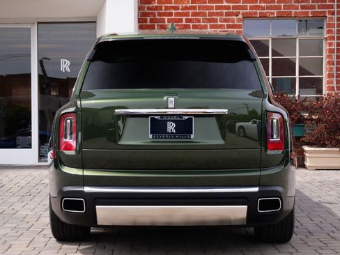 Certified 2023 Rolls-Royce Cullinan w/ Cullinan Package image 21