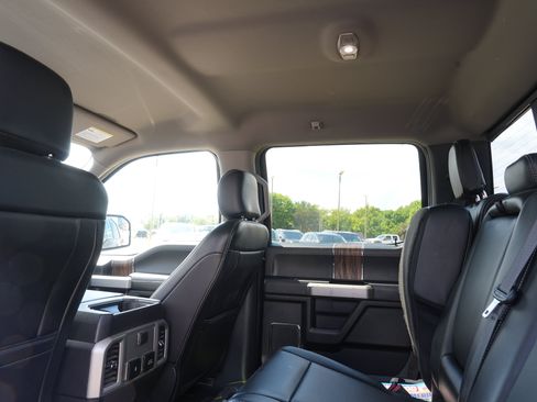 Used 2019 Ford F150 Lariat w/ Trailer Tow Package AWD/4WD image 20