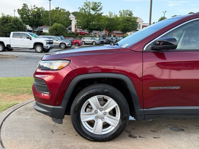 Used 2022 Jeep Compass Latitude w/ Convenience Group AWD/4WD image 9