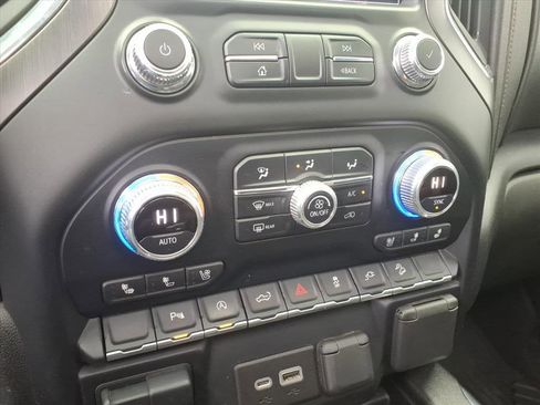 Used 2020 GMC Sierra 1500 AT4 w/ AT4 Premium Package image 13