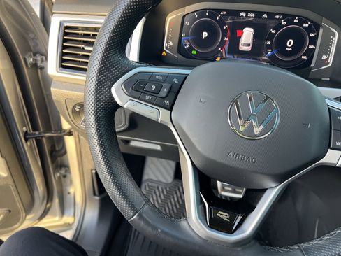 Used 2023 Volkswagen Atlas SEL R-Line image 18