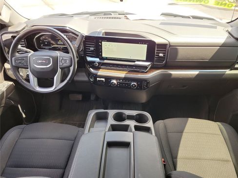 Used 2022 GMC Sierra 1500 Elevation AWD/4WD image 8