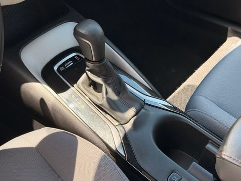 Used 2025 Toyota Corolla SE FWD image 18