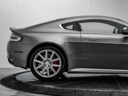 Used 2014 Aston Martin V8 Vantage S RWD image 21