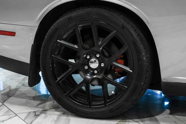 Used 2015 Dodge Challenger R/T Plus RWD image 48