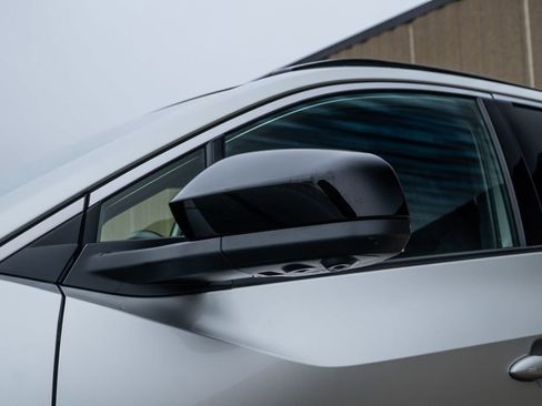 Used 2024 Toyota bZ4X Limited image 9