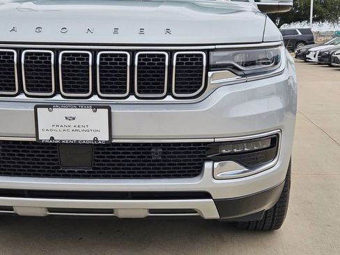 Used 2022 Jeep Wagoneer Series II image 6