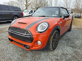 Used 2019 MINI Cooper S w/ Premium Package video 3