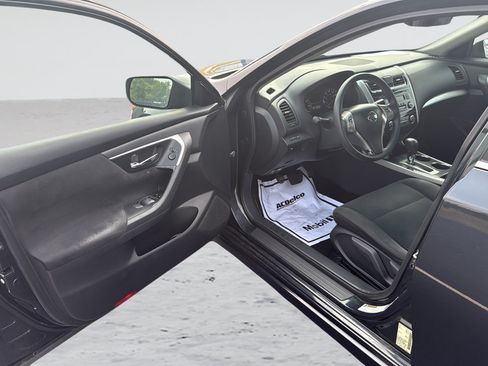 Used 2015 Nissan Altima 2.5 S FWD image 24